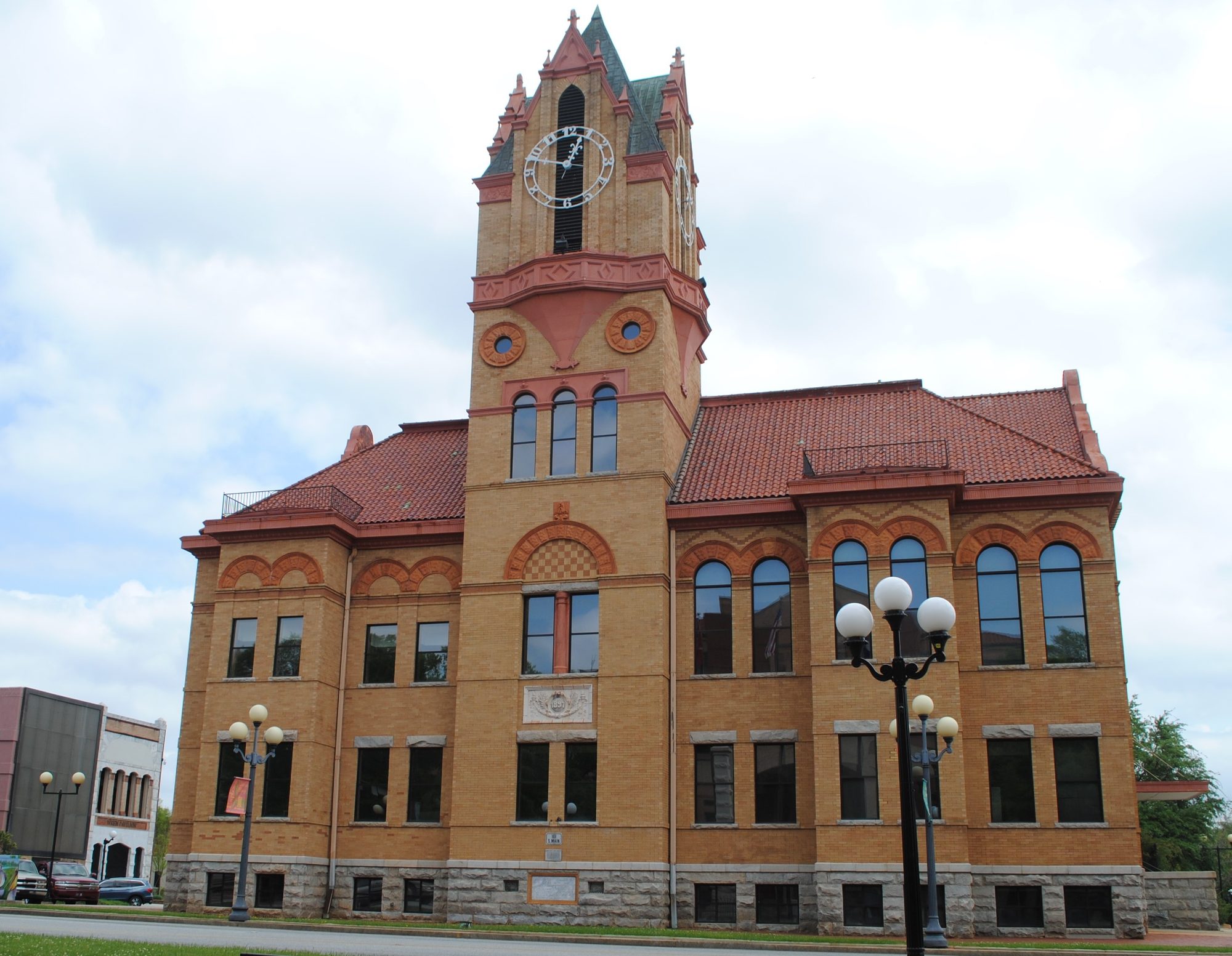 The Anderson County Courthouse