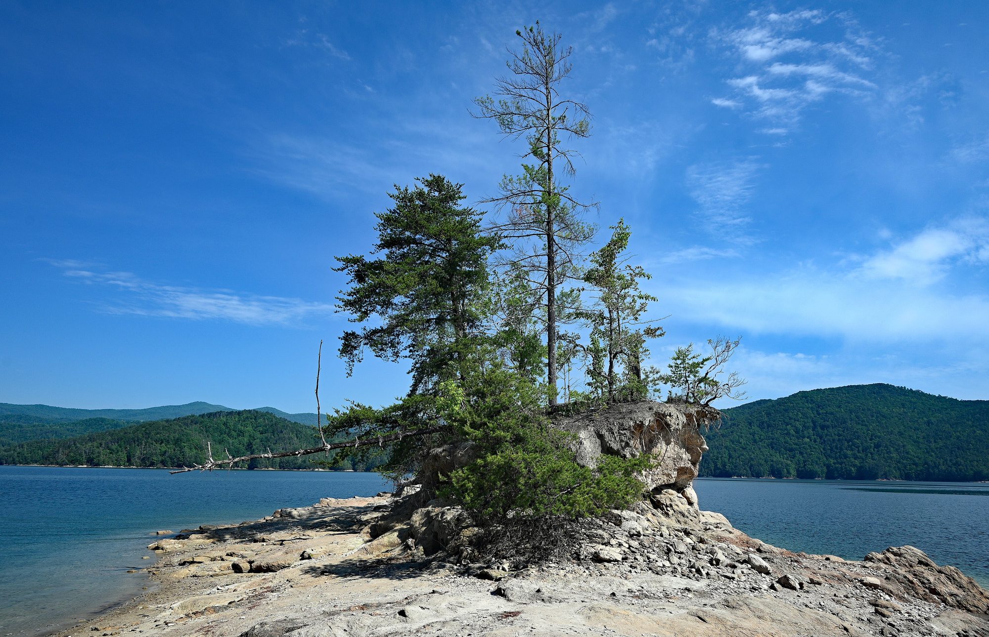 Lake Jocassee